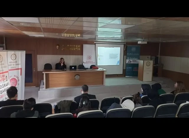 Ardahan dış ticaret eğitimi salonu
