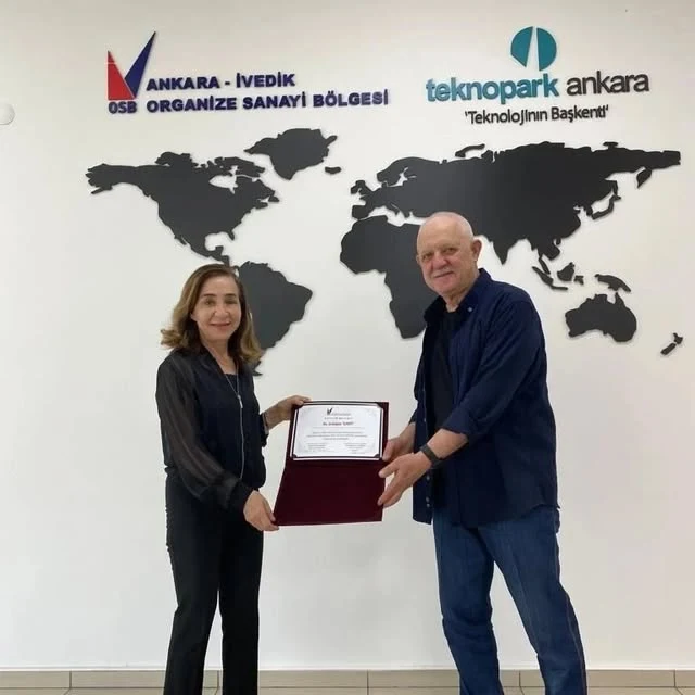 Certificate presentation at the Foreign Trade Training